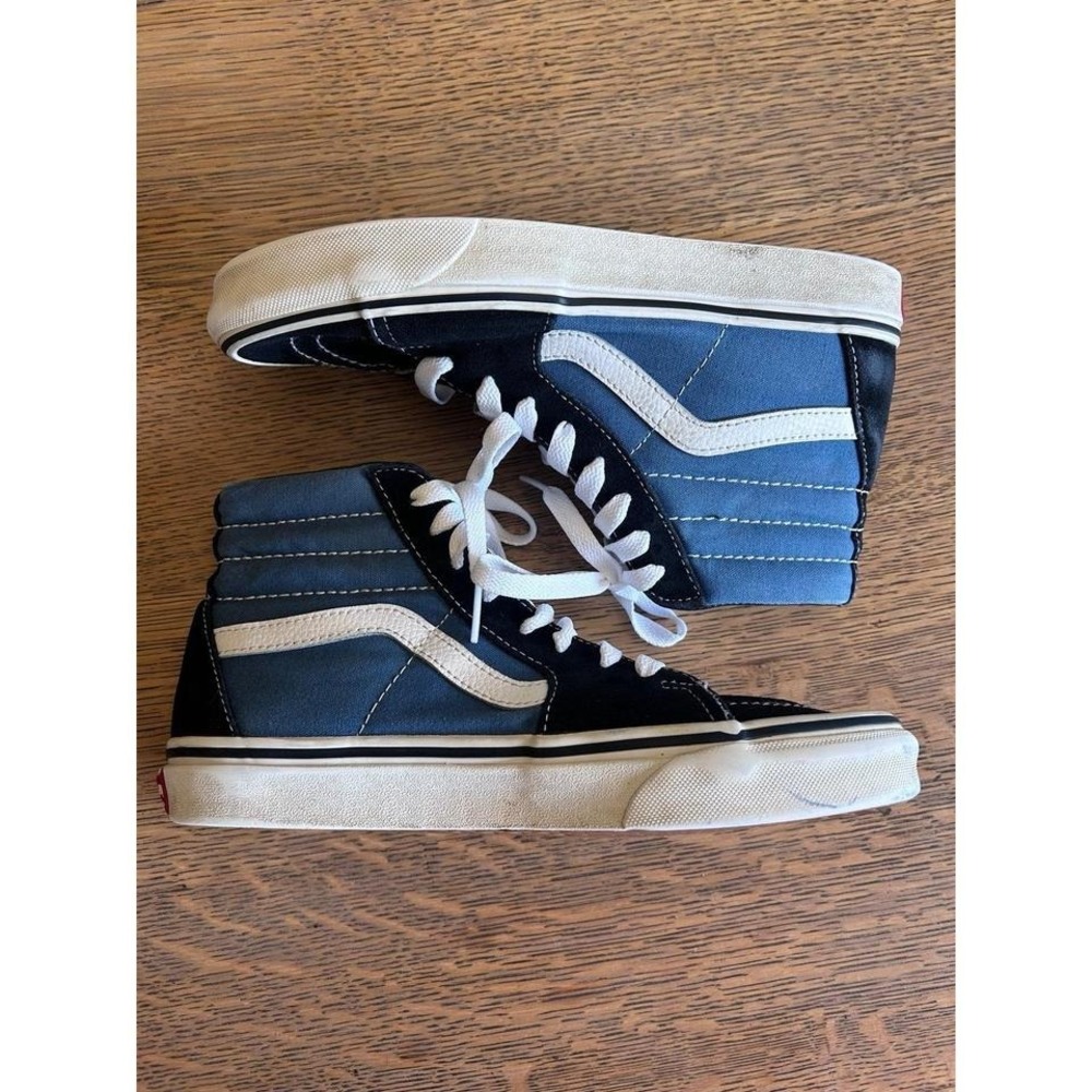 Vans High-Top Sneakers – Men's 6 / Women's 7.5 - Picture 2 of 7
